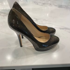 Joan & David Black and Gold Patent Flipp Heel